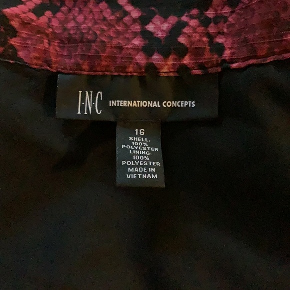 INC Women’s Plus Size Colorfull Snake Python Animal Print Mini Skirt - Picture 10 of 12